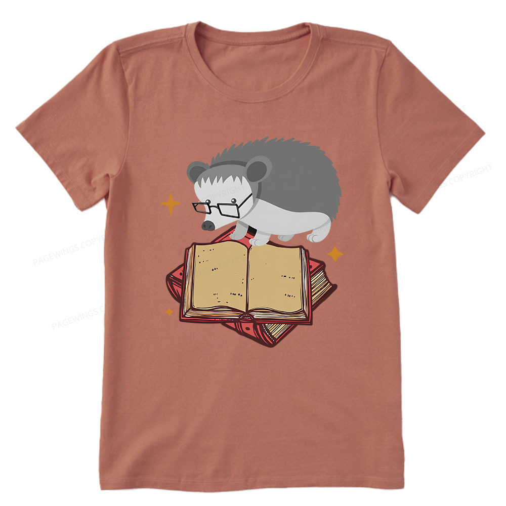 Pagewings Fun Hedgehog Is Reading Unisex Classic T-shirt