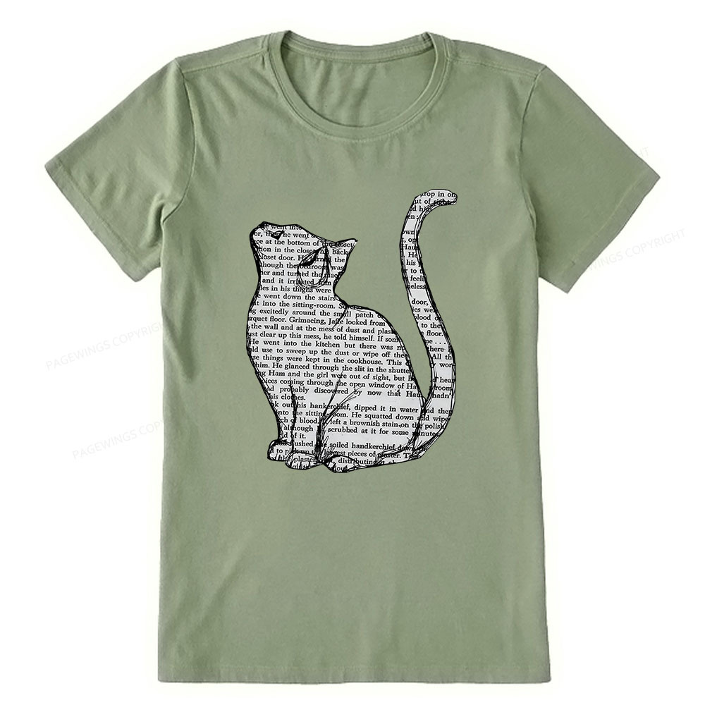 Pagewings Lots Of Books And Cute Cats Unisex Classic T-shirt