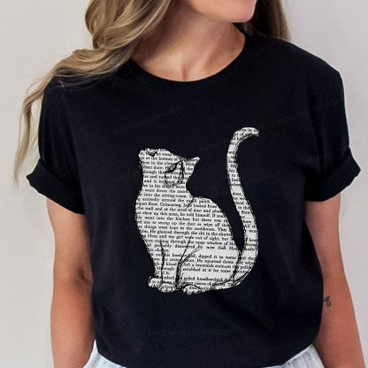 Pagewings Lots Of Books And Cute Cats Unisex Classic T-shirt