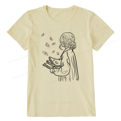 Pagewings A Girl Who Loves To Read Unisex Classic T-shirt