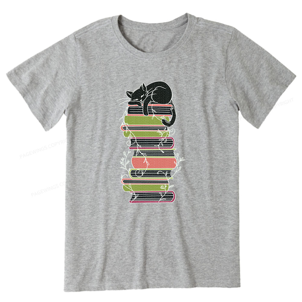 Pagewings Books And Cat Unisex Classic T-shirt