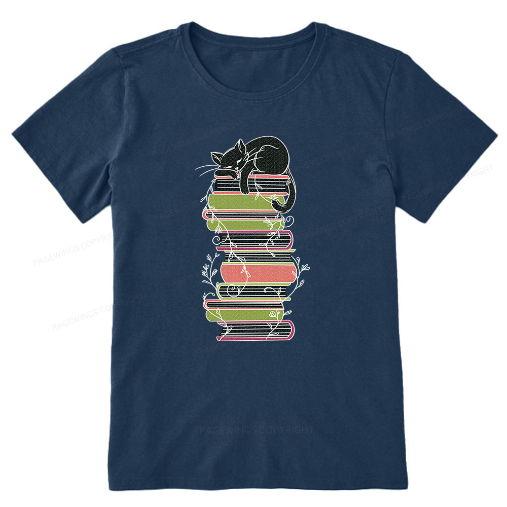 Pagewings Books And Cat Unisex Classic T-shirt