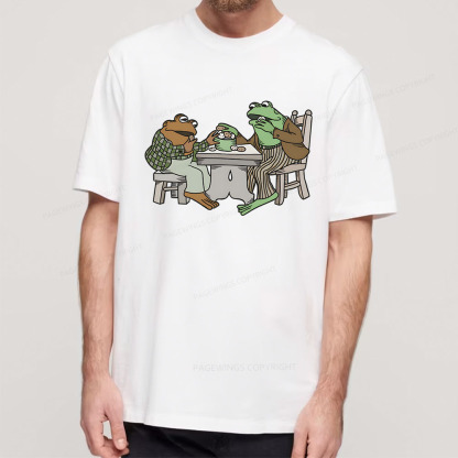 Pagewings Frog & Toad Eat Cookies <3 Unisex Classic T-shirt