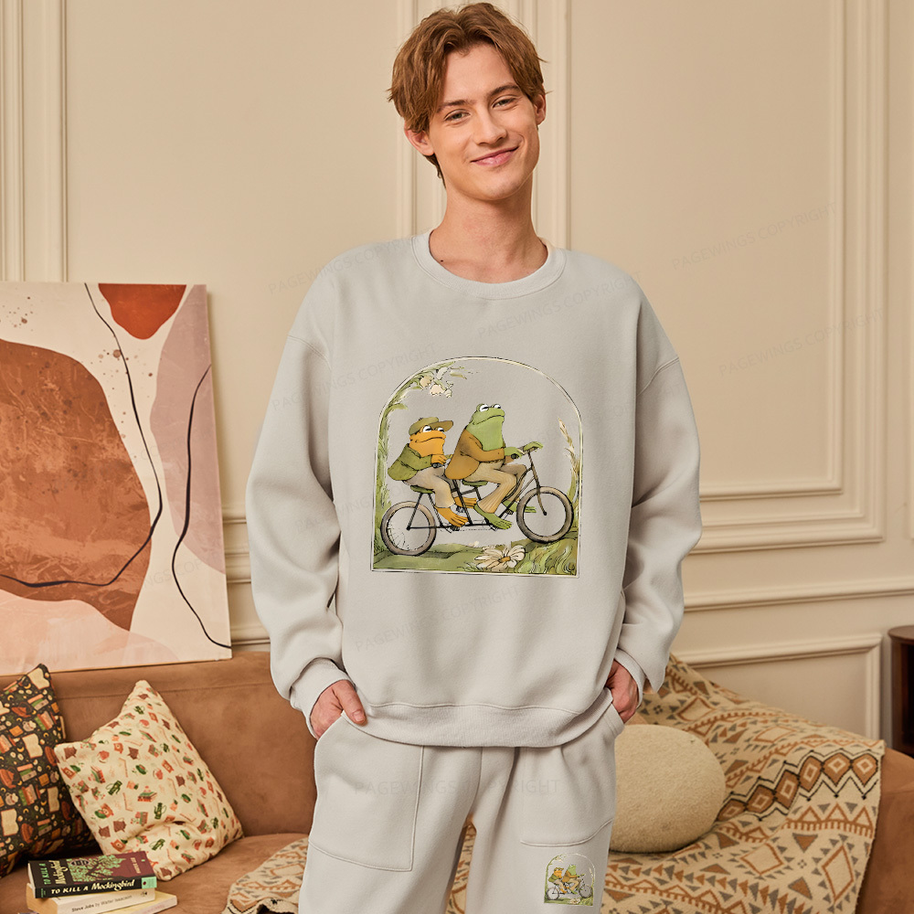 Pagewings Frog And Toad Book Vintage Unisex Fleece Sweatshirt Set 