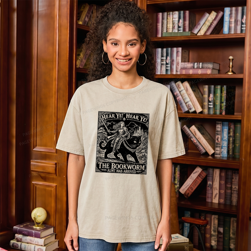 Pagewings Bookworm Knight Riding Unisex Washed T-shirt