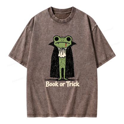 Pagewings Frog Halloween Unisex Washed T-shirt
