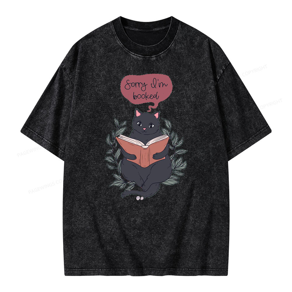 Pagewings Cats love reading books Unisex Washed T-shirt