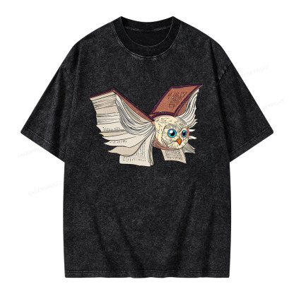 Pagewings Just An Owl Who Loves Reading Unisex Washed T-shirt