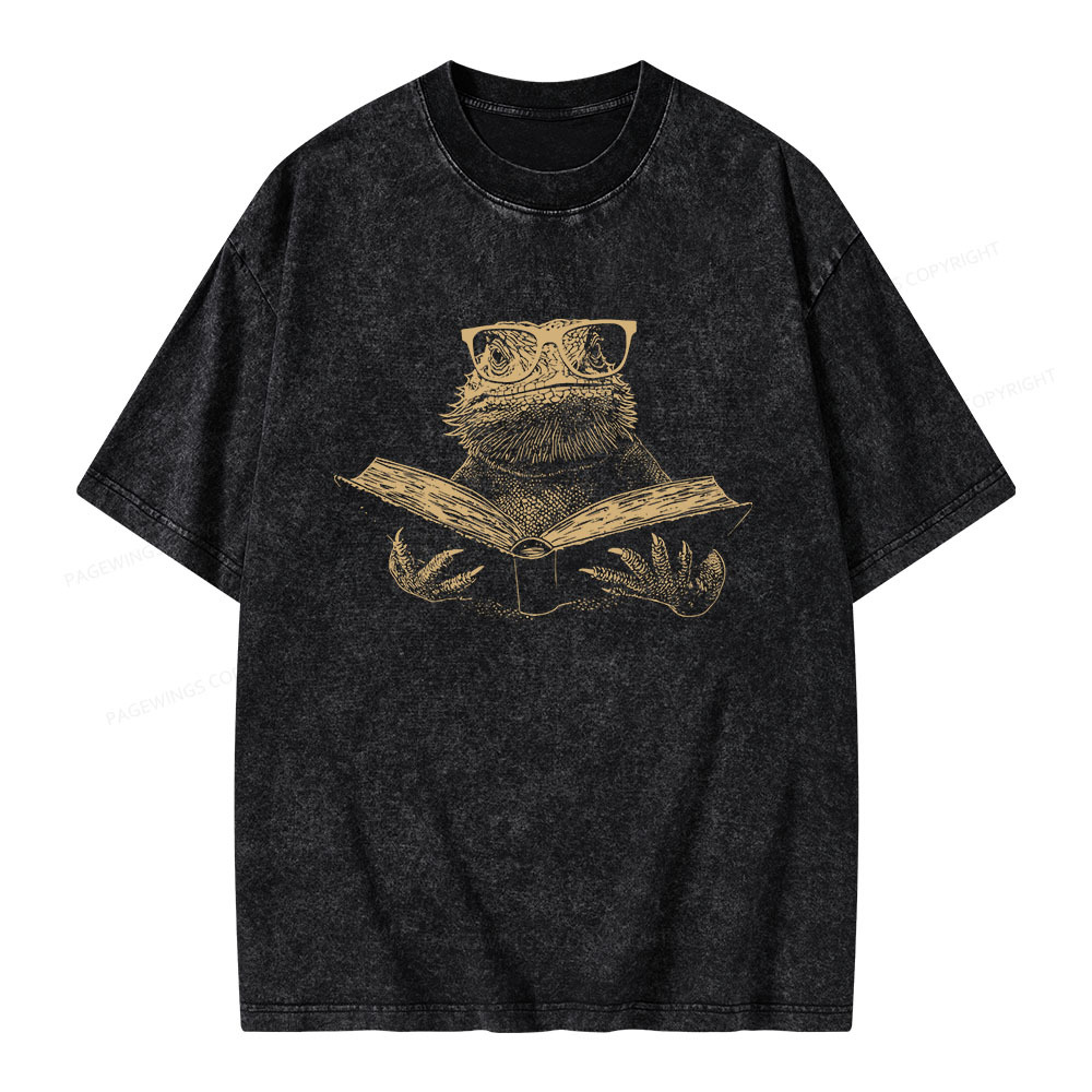 Pagewings Bearded Dragon Reading Unisex Washed T-shirt