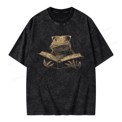 Pagewings Bearded Dragon Reading Unisex Washed T-shirt