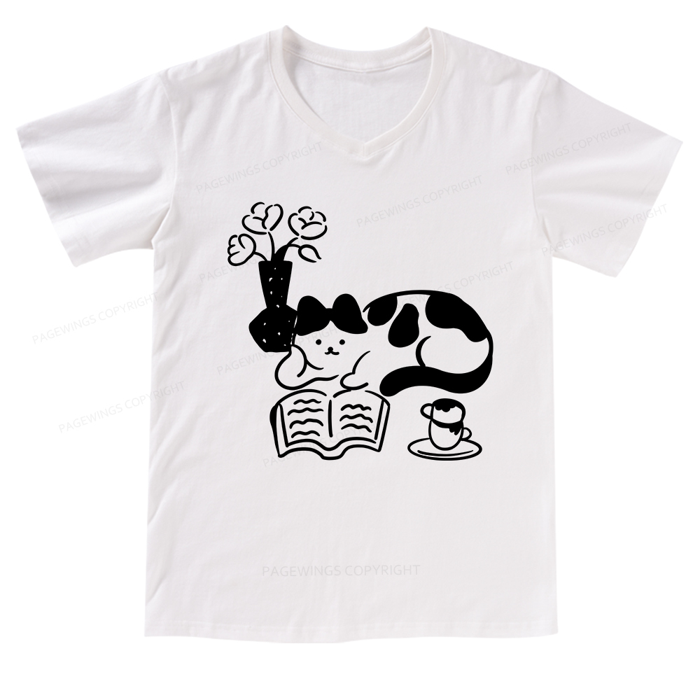 Pagewings The Cat Who Loves Reading V-neck T-shirt