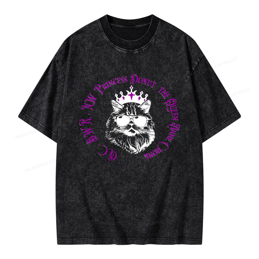 Pagewings The Queen Unisex Washed T-shirt