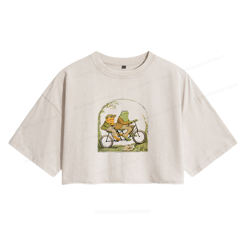 Pagewings The Growing Frog Book Vintage Women's Washed Cropped T-shirt