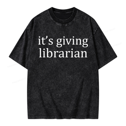 Pagewings It's Giving Librarian Unisex Washed T-shirt