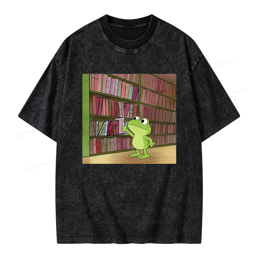 Pagewings Library Frog Unisex Washed T-shirt