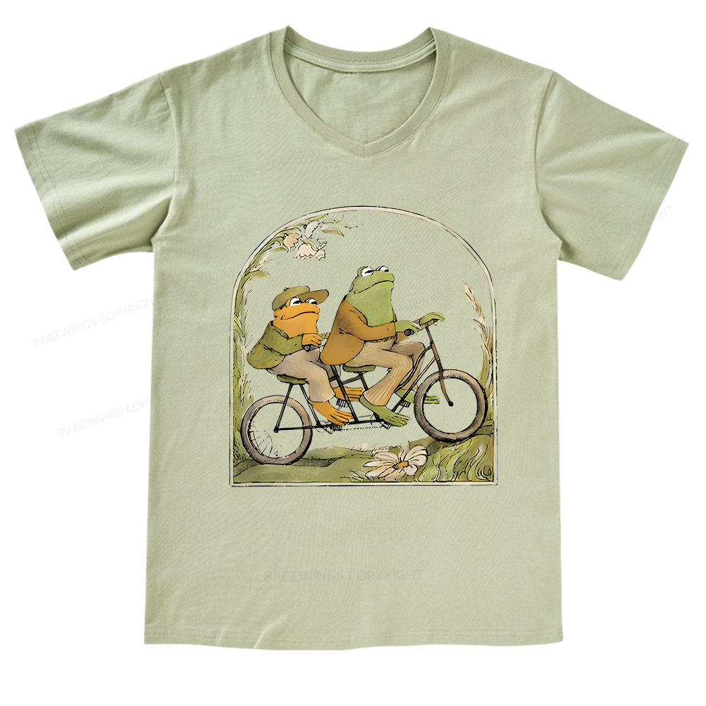 Pagewings Frog And Toad Book Vintage V-neck T-shirt 