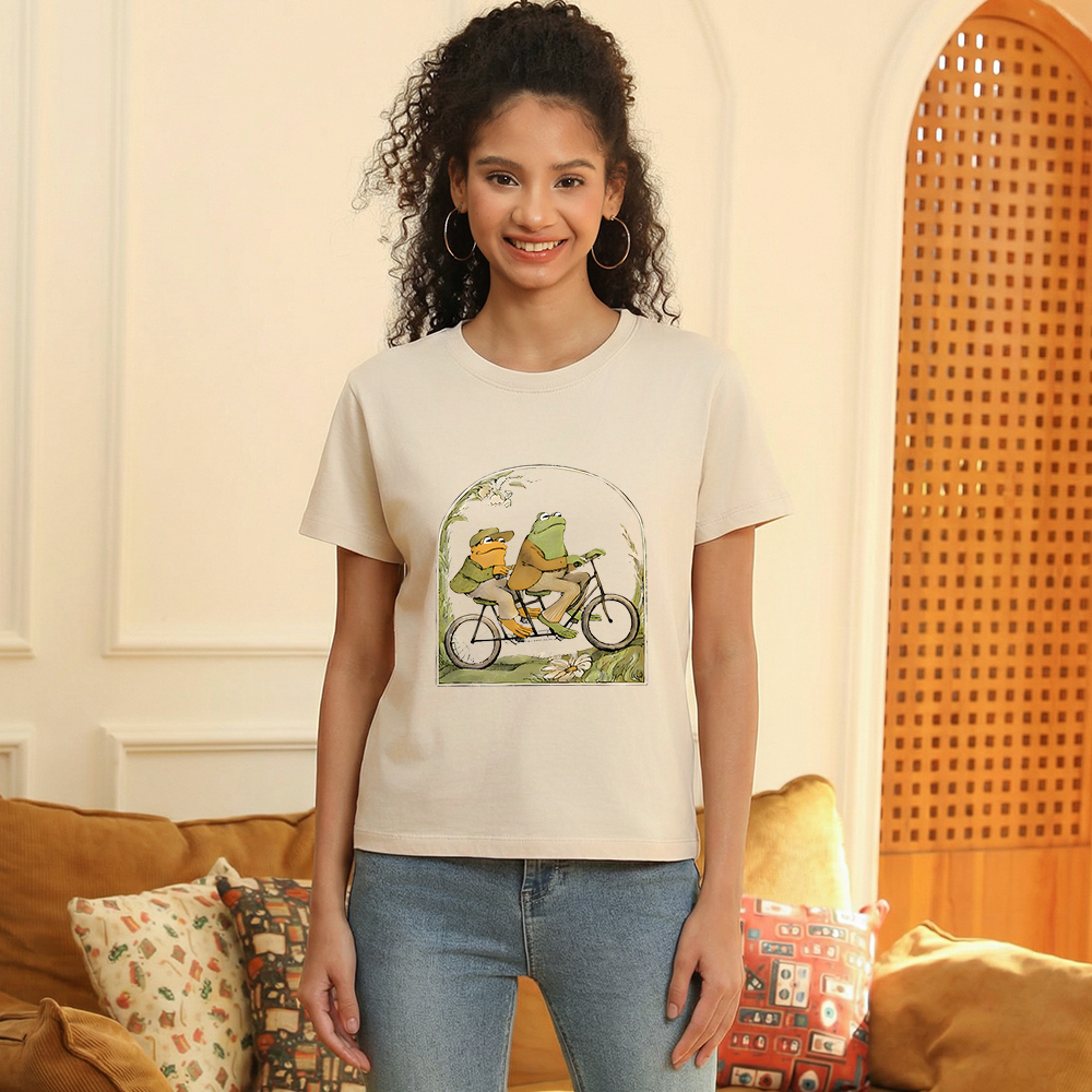 Pagewings The Growing Frog Book Vintage Women's Washed T-shirt