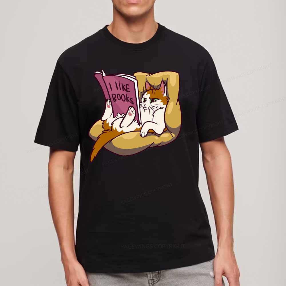 Pagewings A Cat That Likes Reading Books Unisex Classic T-shirt