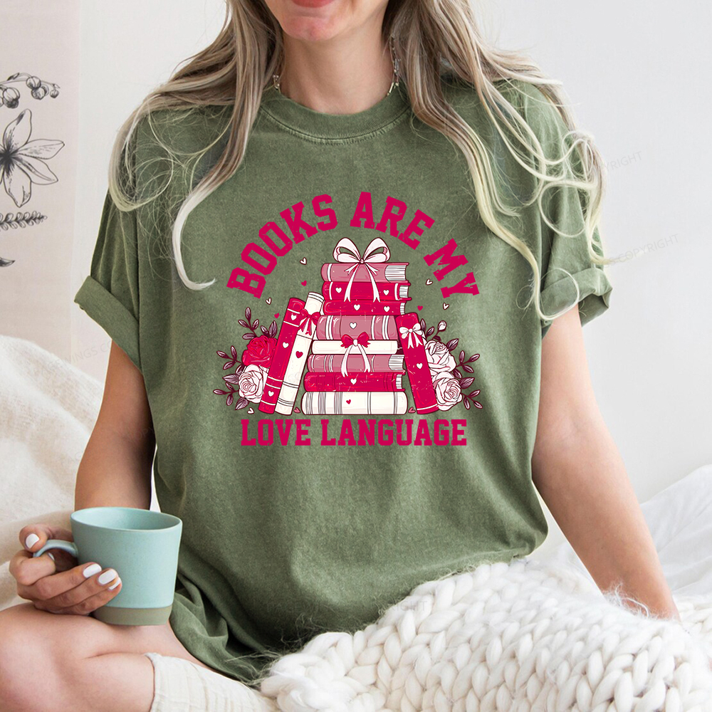 Pagewing Valentine Book Lover Design Gift for Valentine Unisex Washed T-shirt