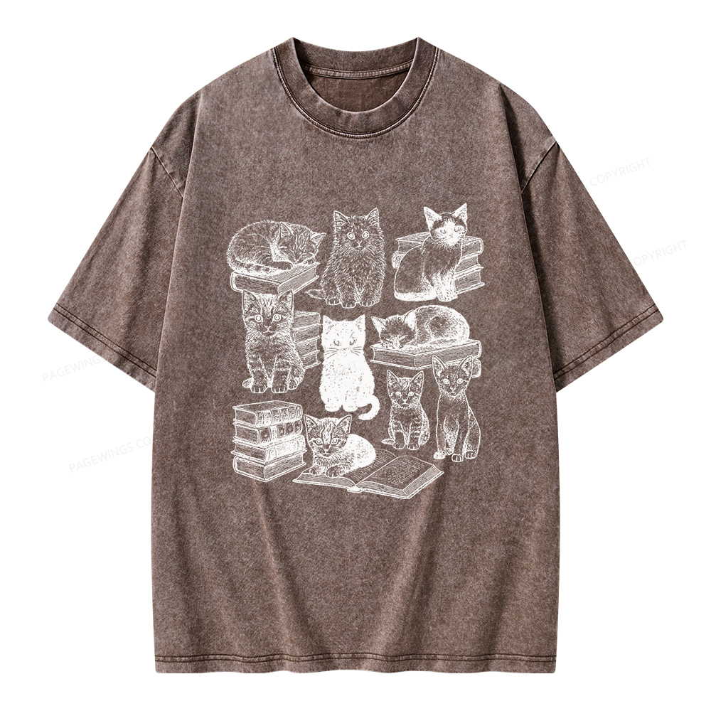 Pagewings Cats And books Unisex Washed T-shirt