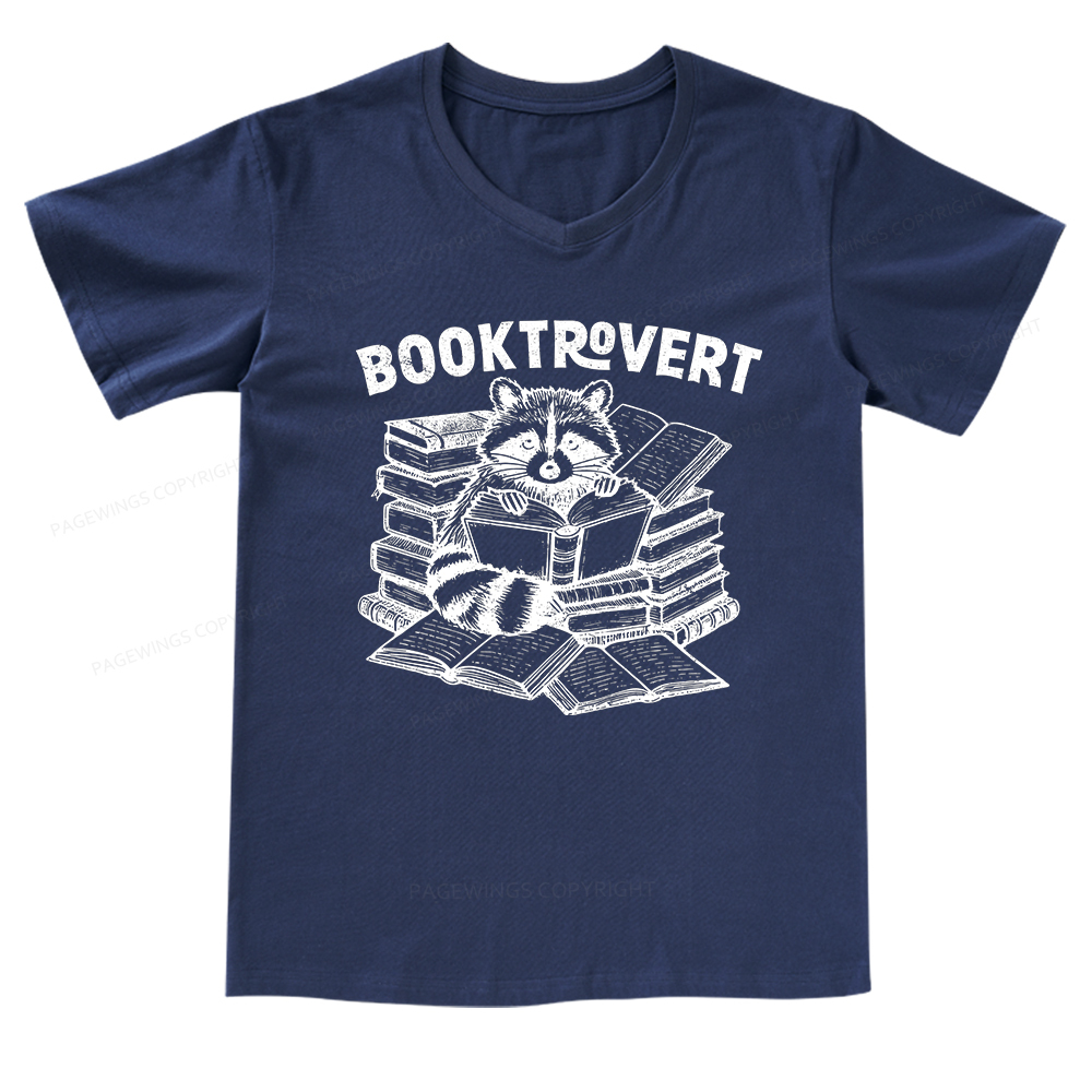 Pagewings A Raccoon Reading Seriously V-neck T-shirt