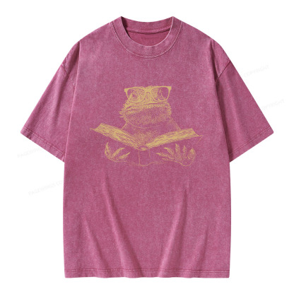 Pagewings Bearded Dragon Reading Unisex Washed T-shirt