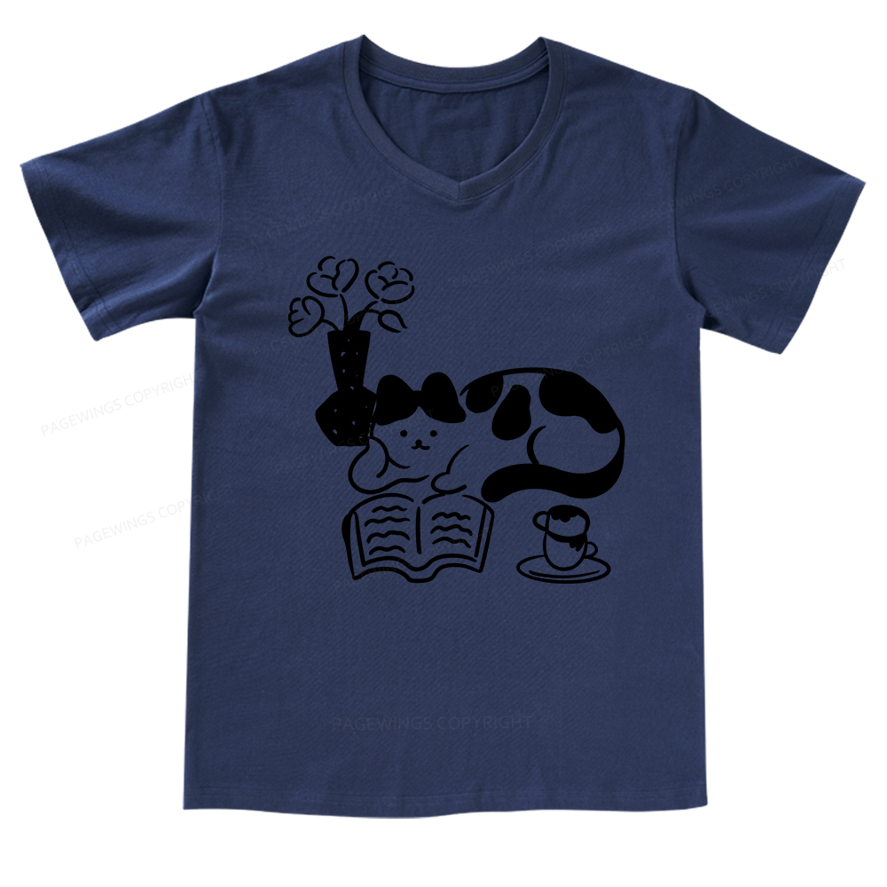 Pagewings The Cat Who Loves Reading V-neck T-shirt