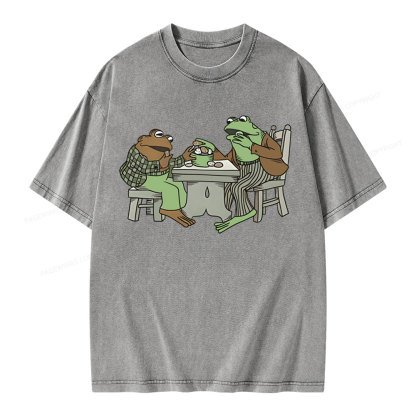 Pagewing frog & toad eat cookies <3 Unisex Washed T-shirt