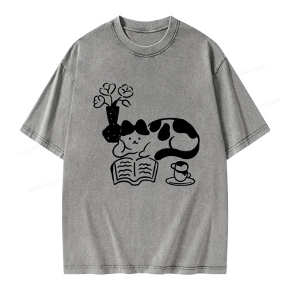 Pagewings The Cat Who Loves Reading Unisex Washed T-shirt