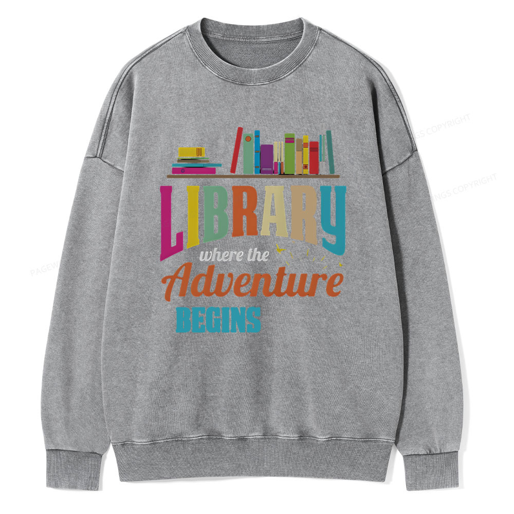 PagewingsBook Library Fan - book lovers Librarian Reader T-Shirt Unisex Washed Sweatshirt