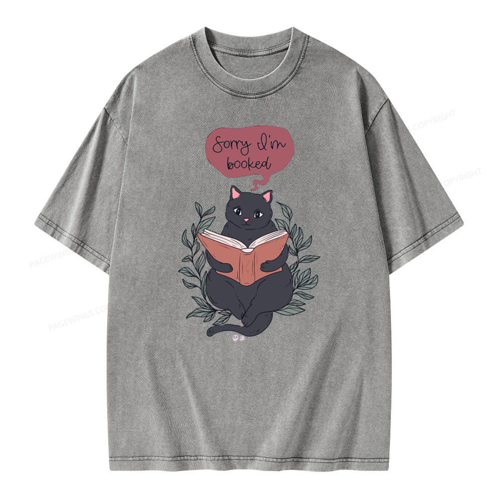 Pagewings Cats love reading books Unisex Washed T-shirt