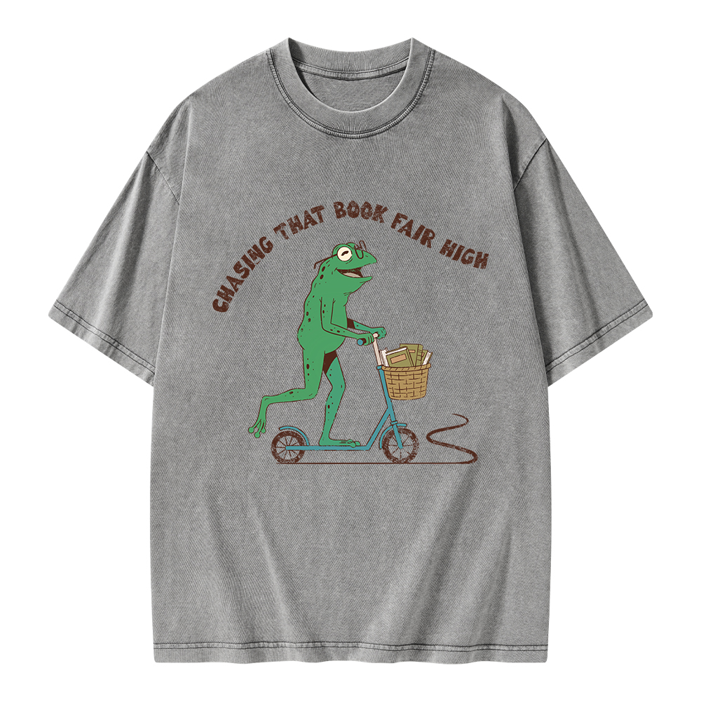 Pagewings Chasing That Book Fair High Unisex Washed T-shirt