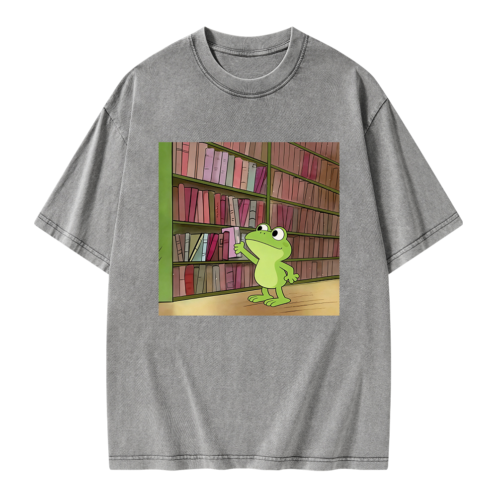 Pagewings Library Frog Unisex Washed T-shirt