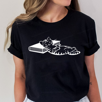 Pagewings A Cat Sleeping On The Book Unisex Classic T-shirt