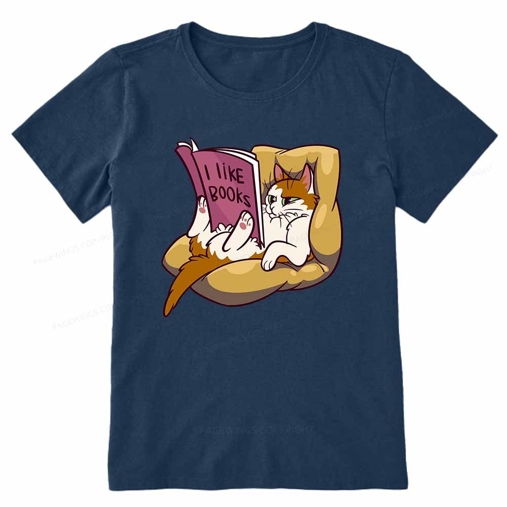 Pagewings A Cat That Likes Reading Books Unisex Classic T-shirt