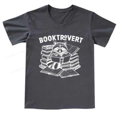 Pagewings A Raccoon Reading Seriously V-neck T-shirt