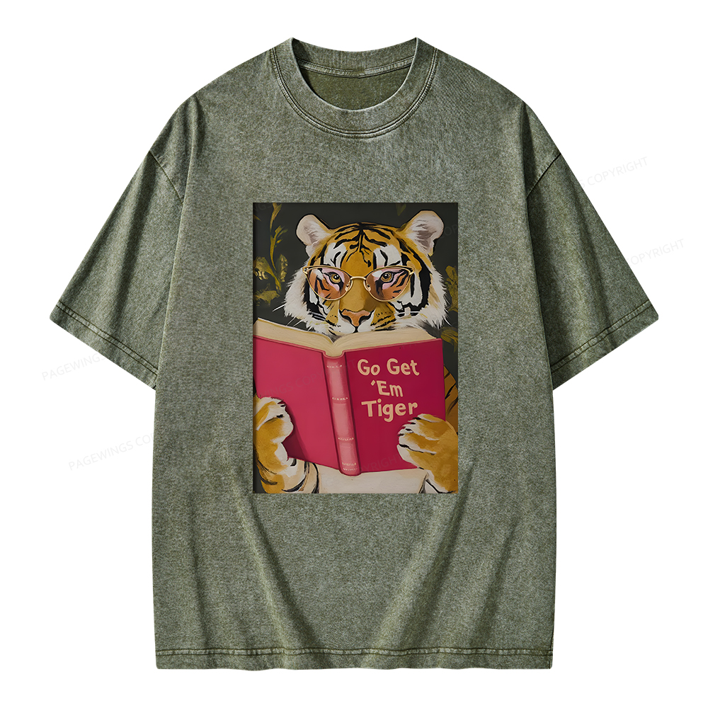 Pagewings Tiger Reading Unisex Washed T-shirt