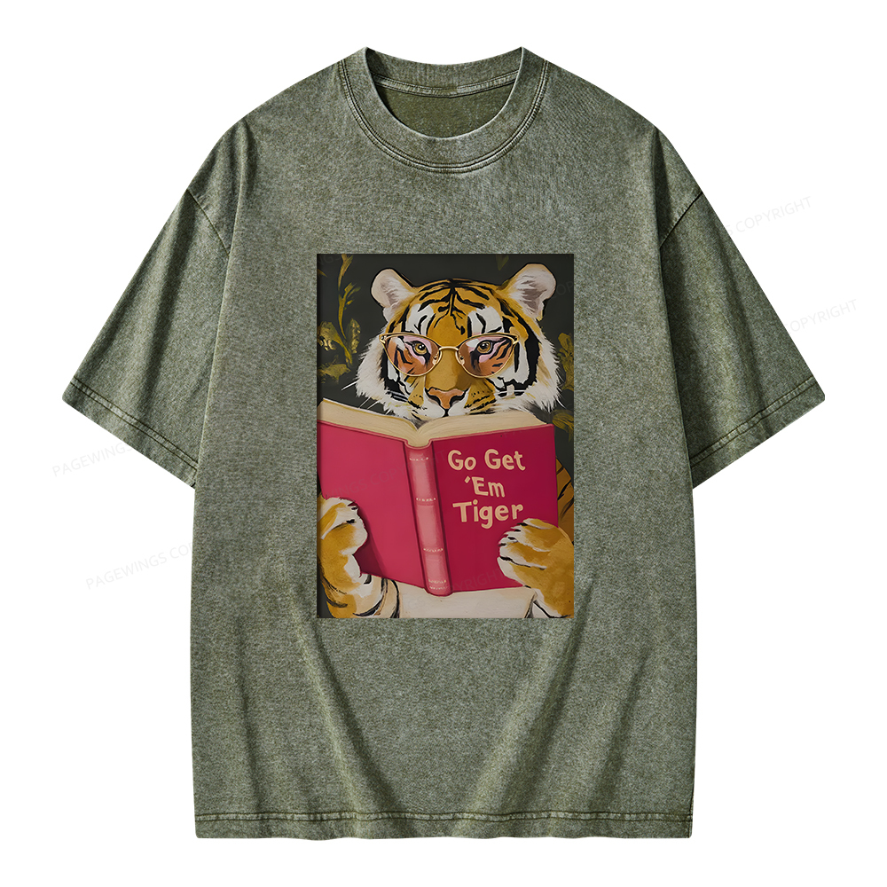 Pagewings Tiger Reading Unisex Washed T-shirt