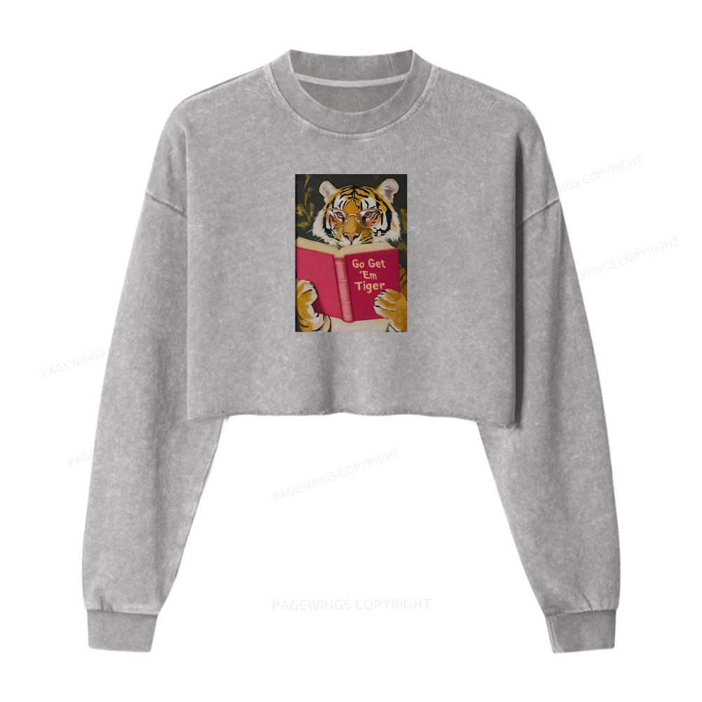 Pagewings Tiger Reading Washed Crop Sweatshirt
