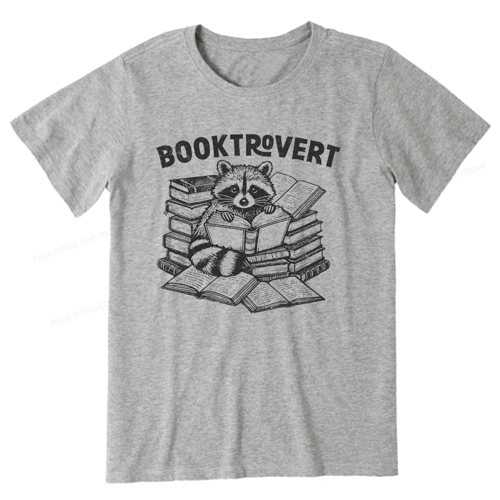 Pagewings A Raccoon Reading Seriously Unisex Classic T-shirt