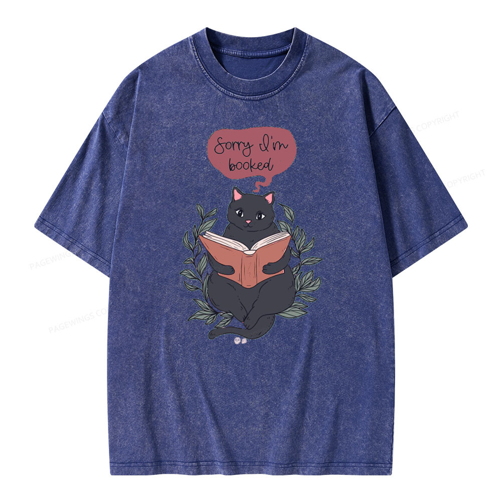 Pagewings Cats love reading books Unisex Washed T-shirt