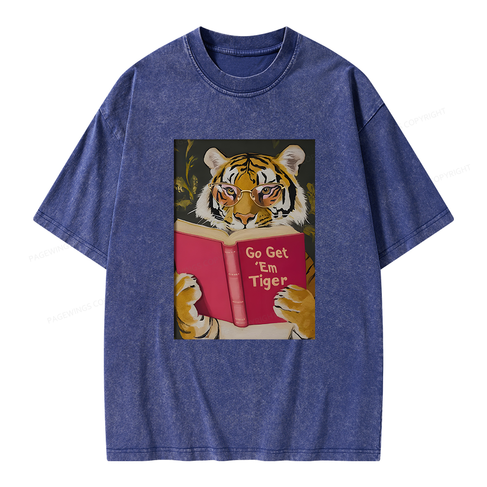 Pagewings Tiger Reading Unisex Washed T-shirt