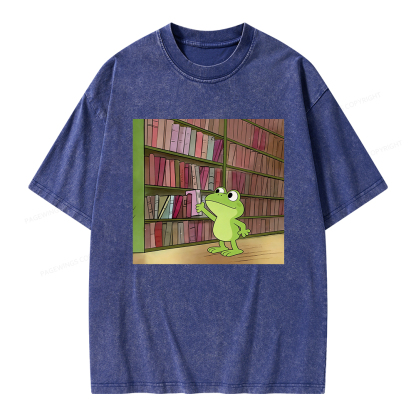 Pagewings Library Frog Unisex Washed T-shirt
