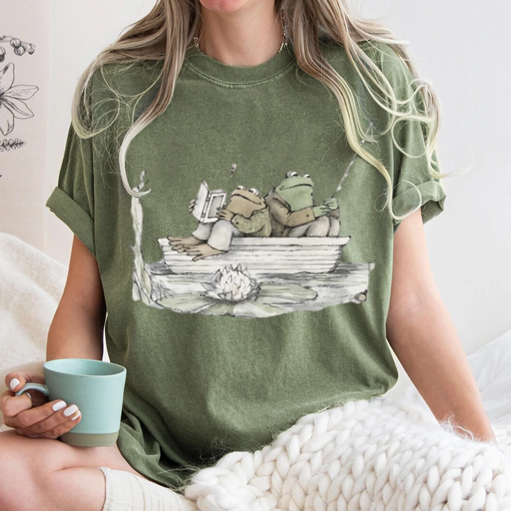 Pagewings Frog Reading Unisex Washed T-shirt