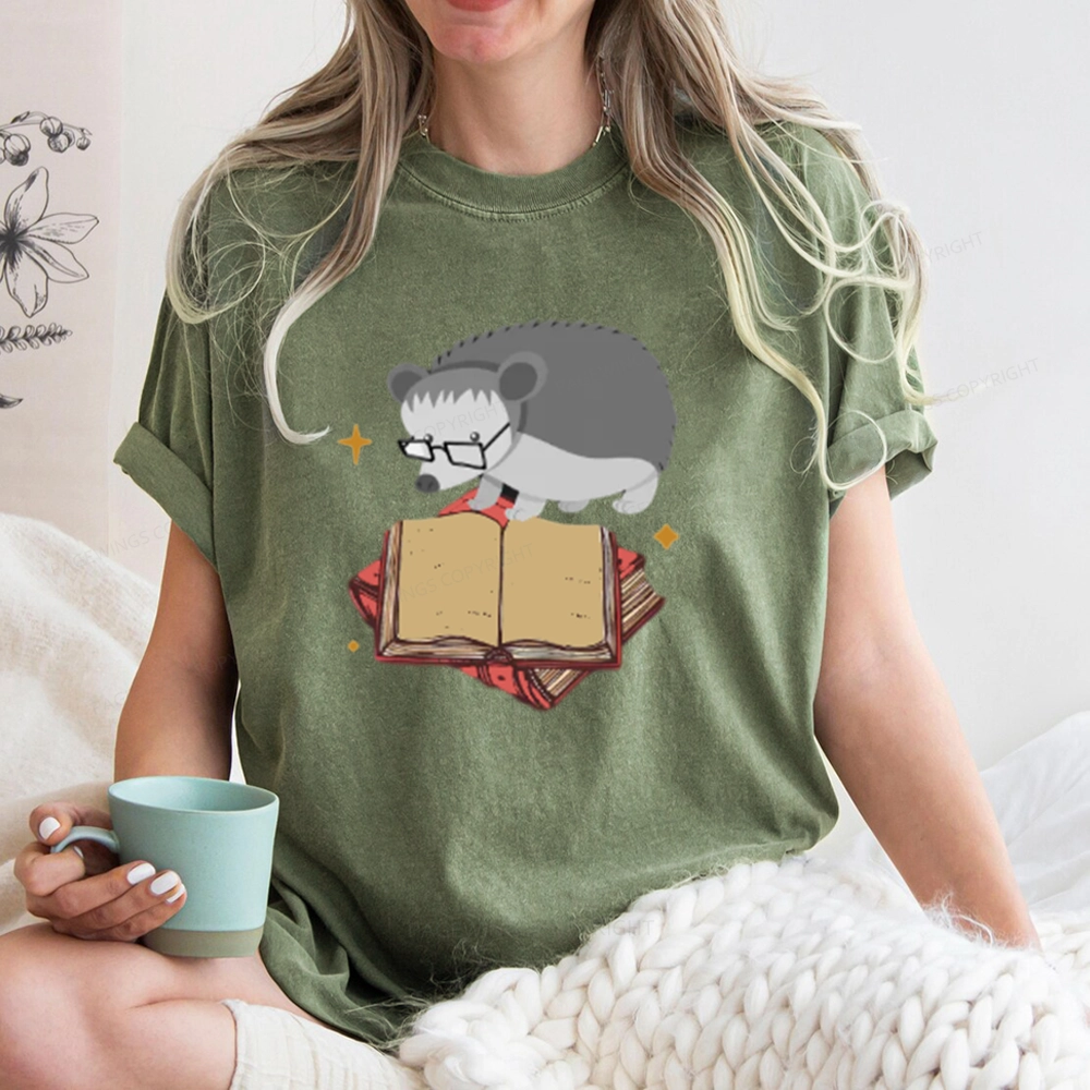 Pagewing Fun Hedgehog Is Reading Unisex Washed T-shirt