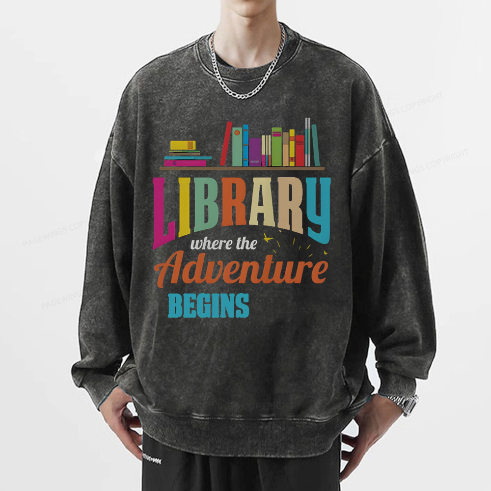 PagewingsBook Library Fan - book lovers Librarian Reader T-Shirt Unisex Washed Sweatshirt
