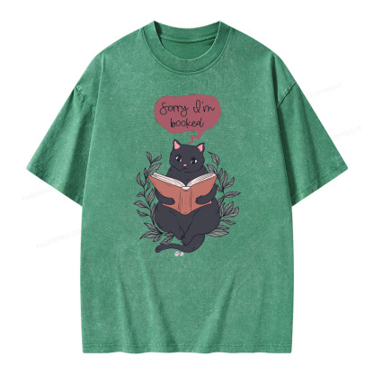 Pagewings Cats love reading books Unisex Washed T-shirt