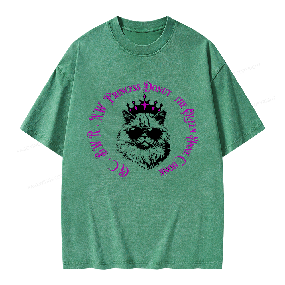 Pagewings The Queen Unisex Washed T-shirt