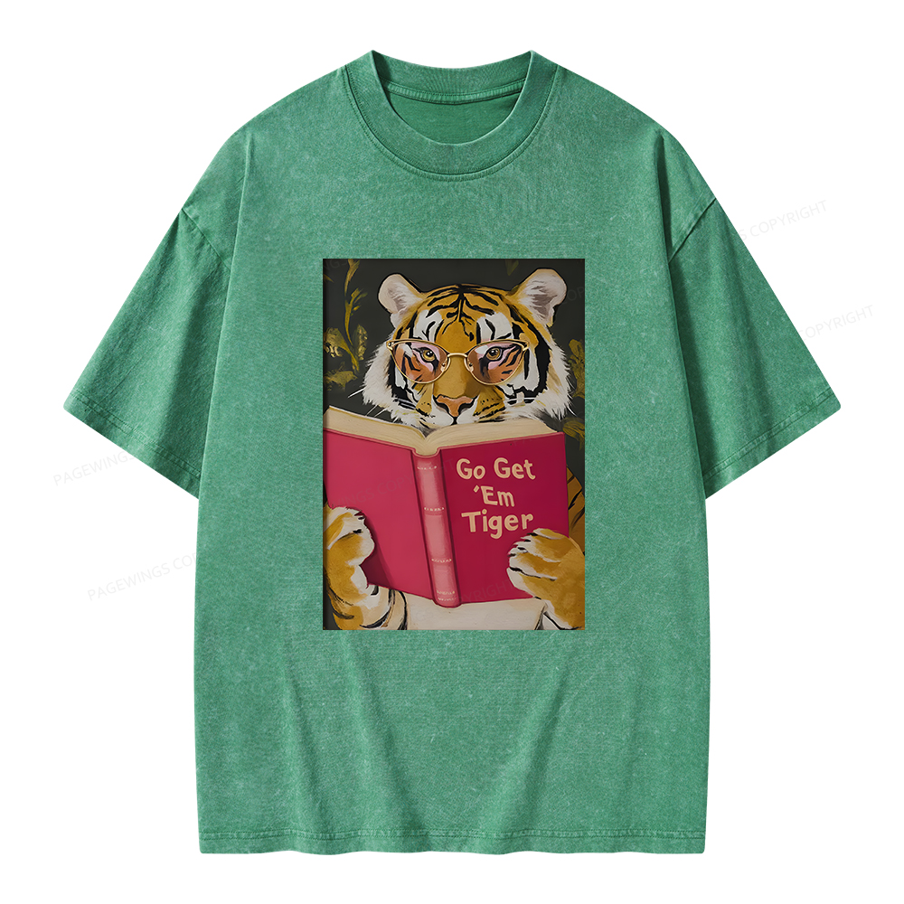 Pagewings Tiger Reading Unisex Washed T-shirt