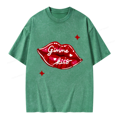 Pagewings Gimme Kiss Unisex Washed T-shirt